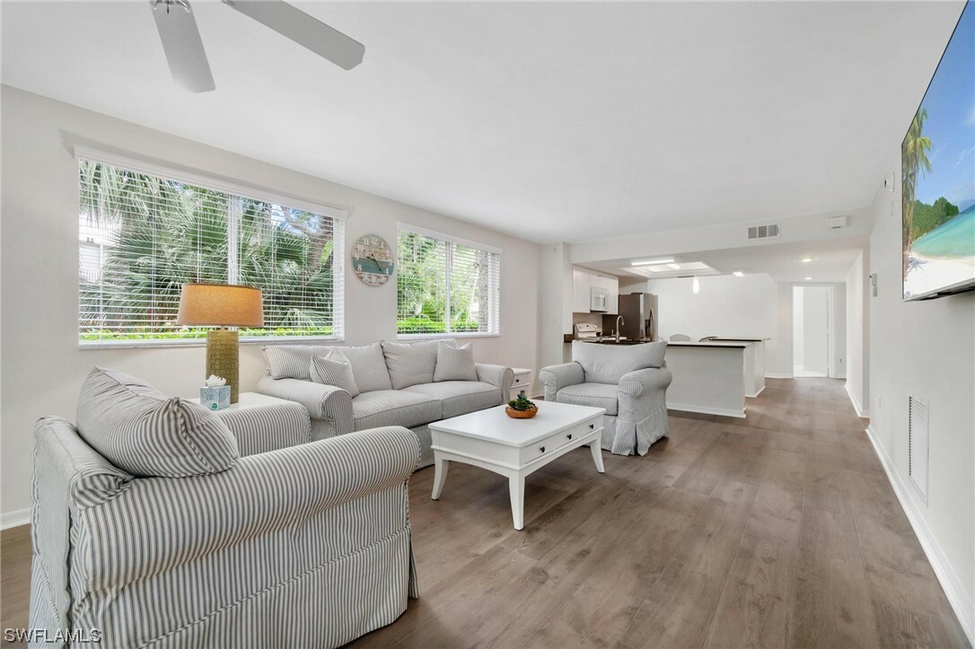 Property Photo:  285 Naples Cove Drive 1106  FL 34110 