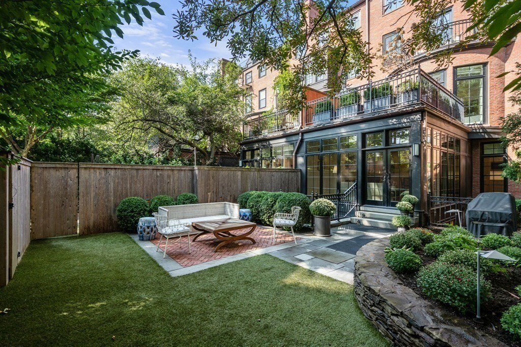 Property Photo: 28 Mount Vernon Street 1 MA 02108