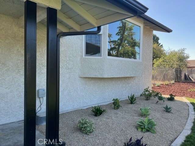 Property Photo:  1457 W Tefft Street  CA 93444 