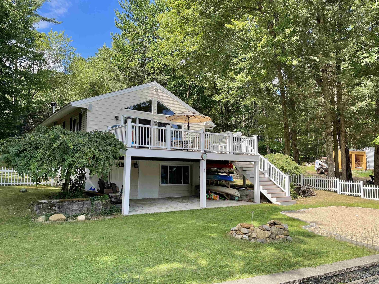 Property Photo:  209 Camelot Shore Drive  NH 03835 