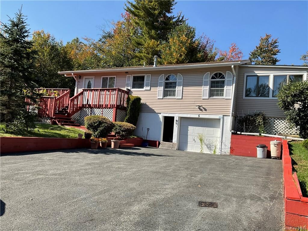 Property Photo:  5 Gail Drive  NY 12759 