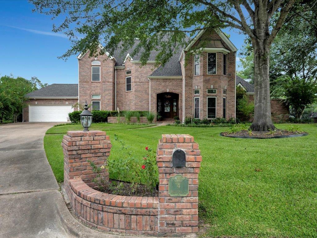 Property Photo:  4 Baltusrol Court  TX 75901 