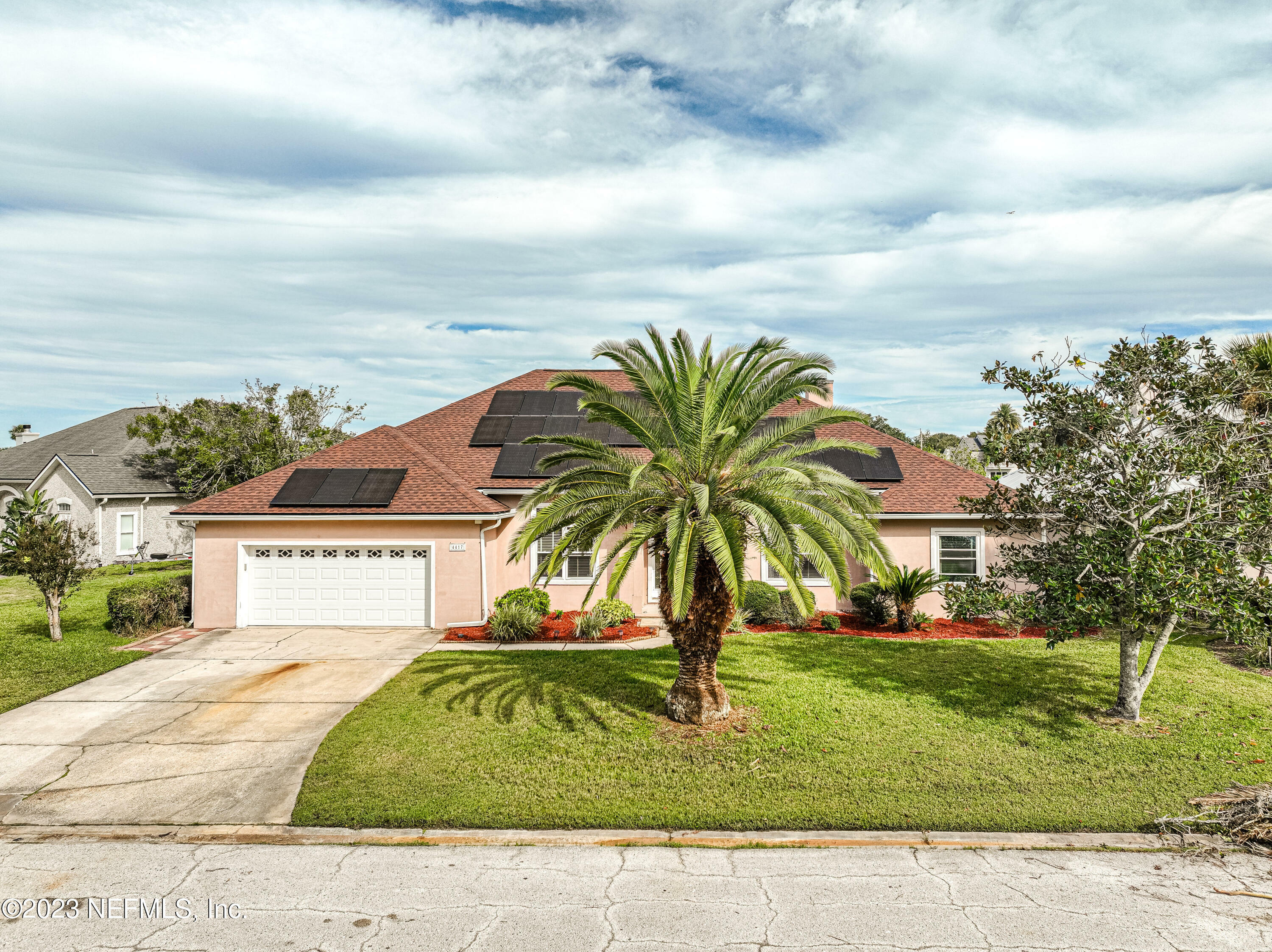 Property Photo: 4417 Port Arthur Rd FL 32224