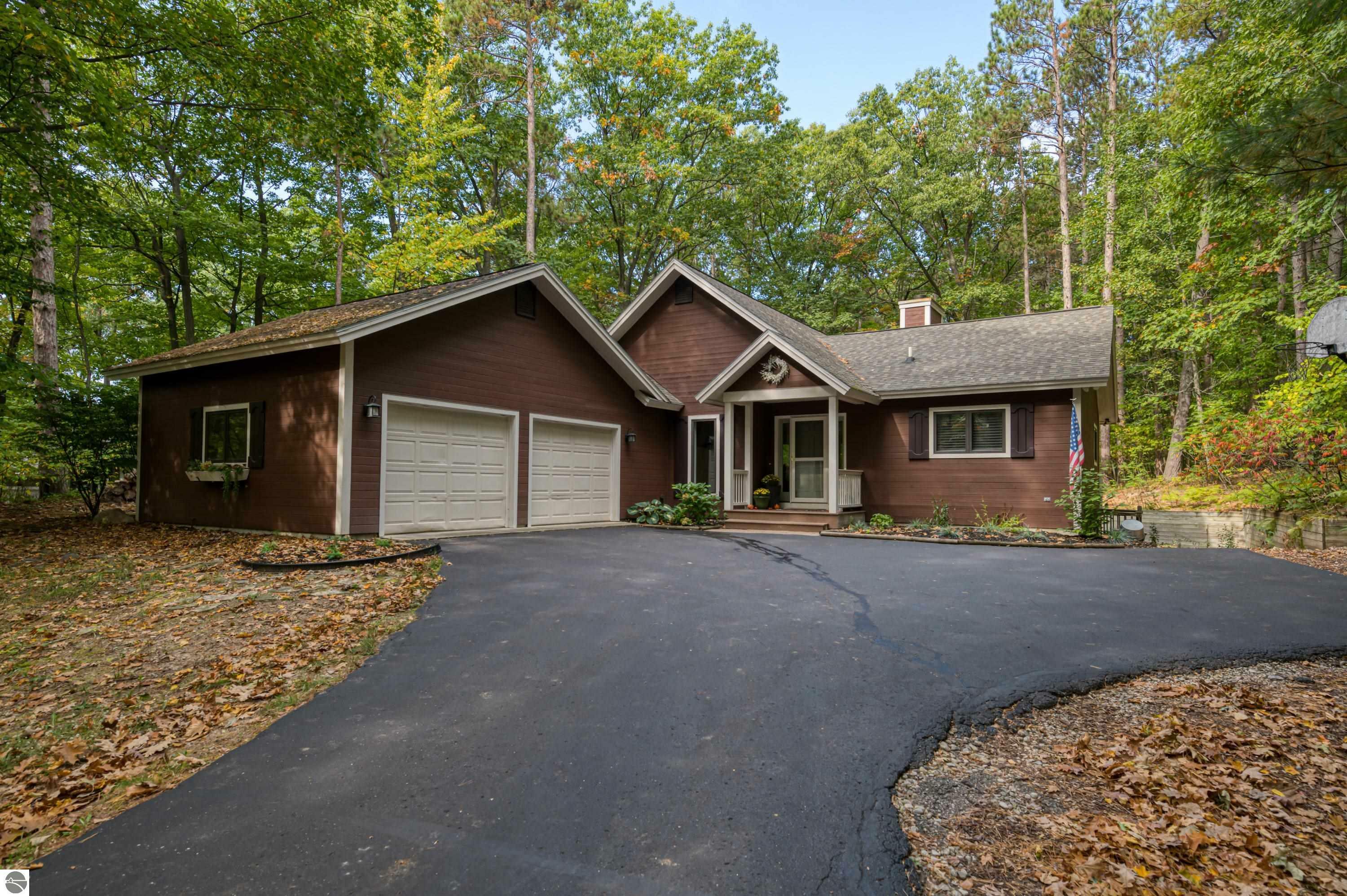 Property Photo:  341 Knollwood Drive  MI 49686 