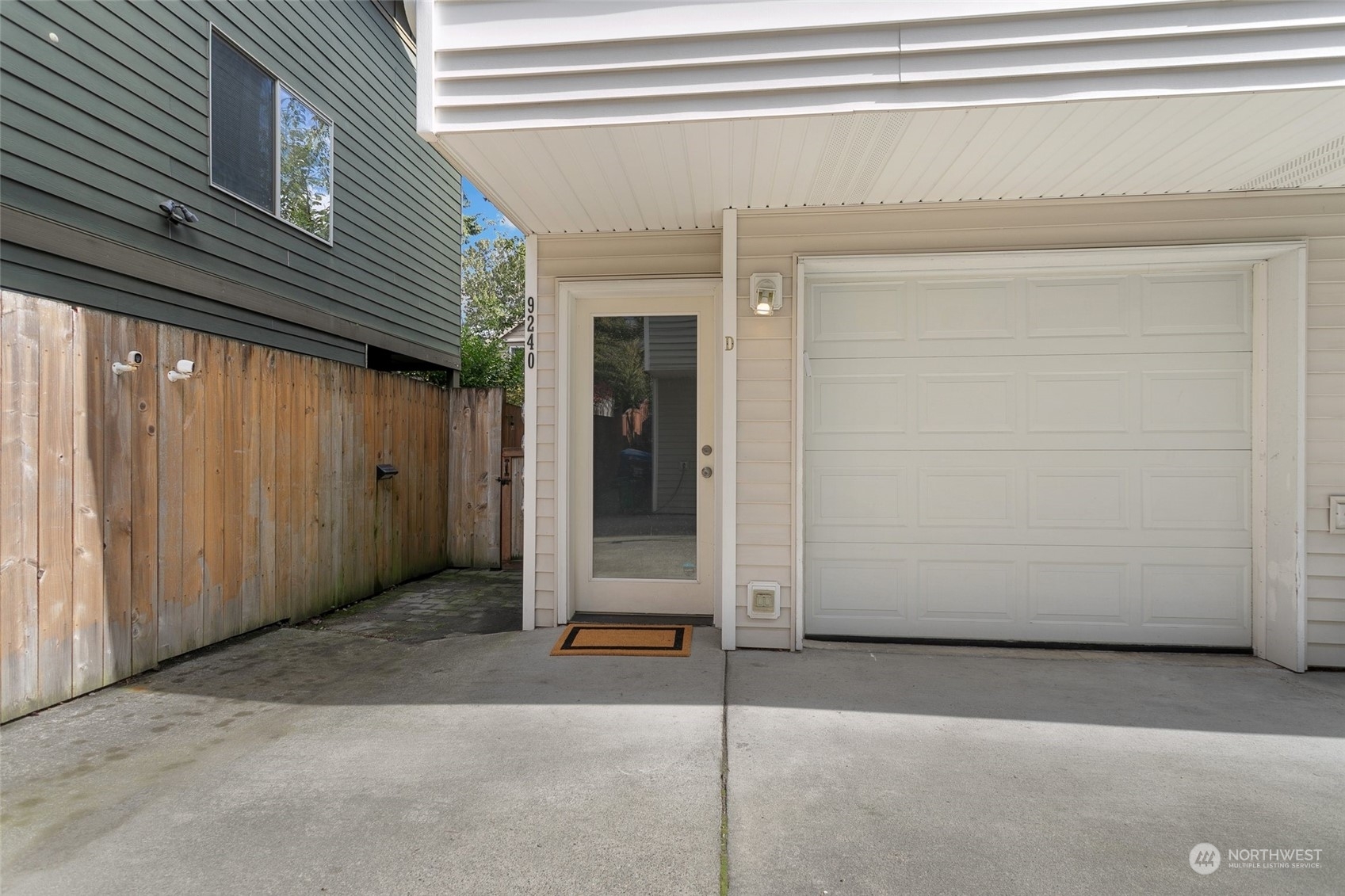 Property Photo:  9240 Interlake Avenue N D  WA 98103 