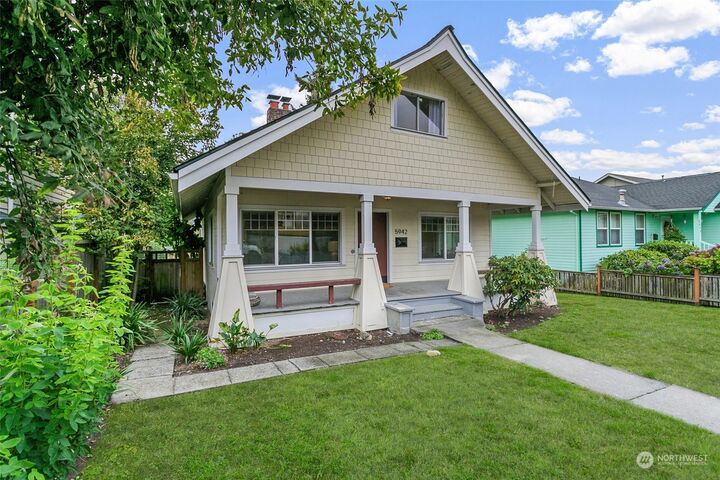Property Photo:  5942 41st Avenue SW  WA 98136 
