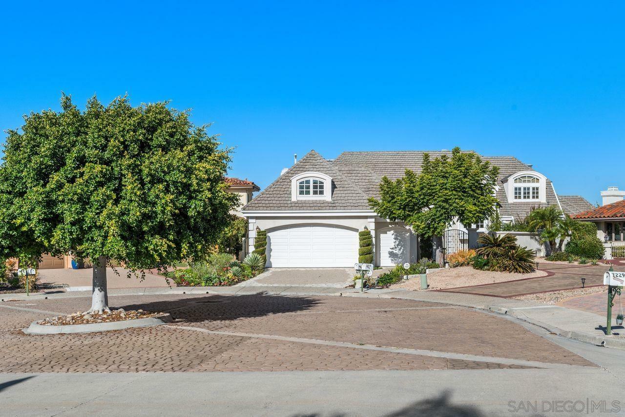 Property Photo: 12284 Fairway Pointe Row CA 92128