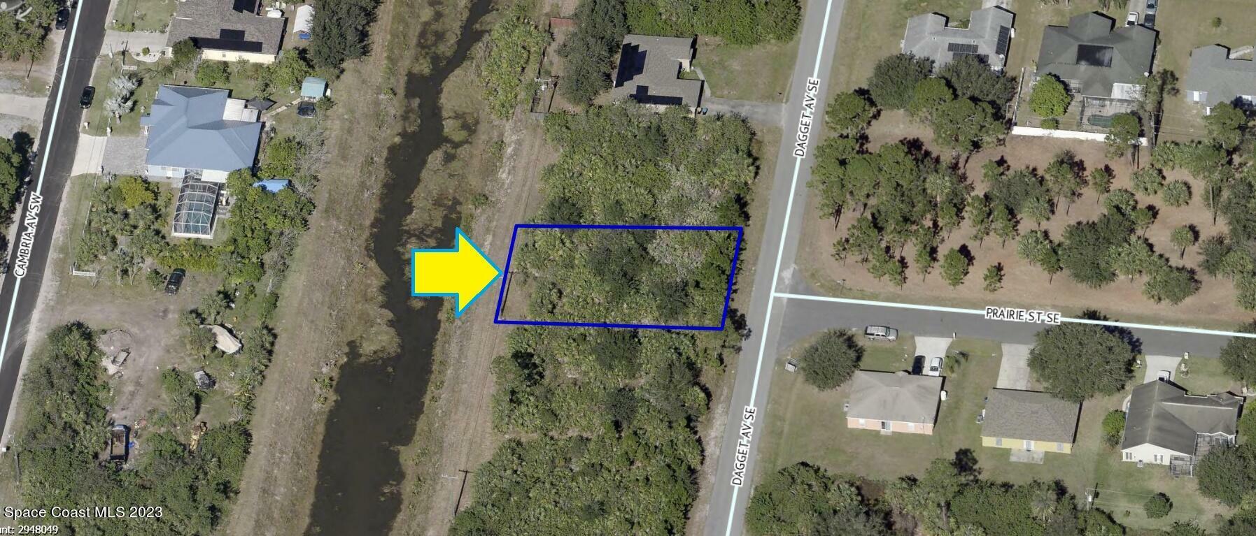 Property Photo:  2870 Dagget Avenue SE  FL 32909 