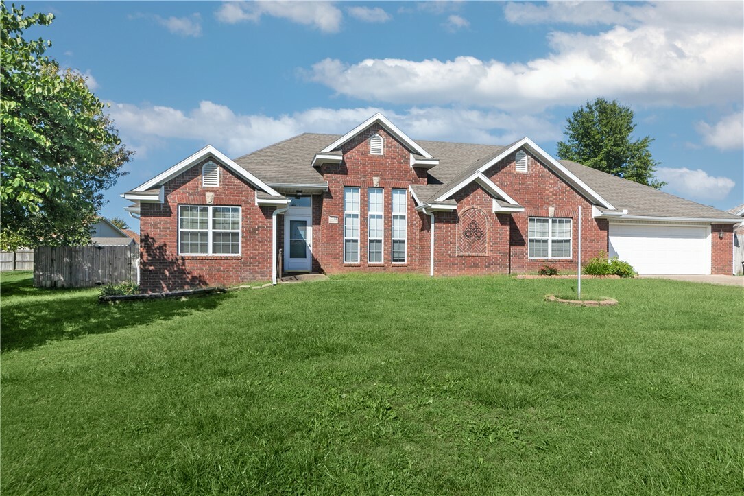 Property Photo:  2350 Brooks Circle  AR 72751 