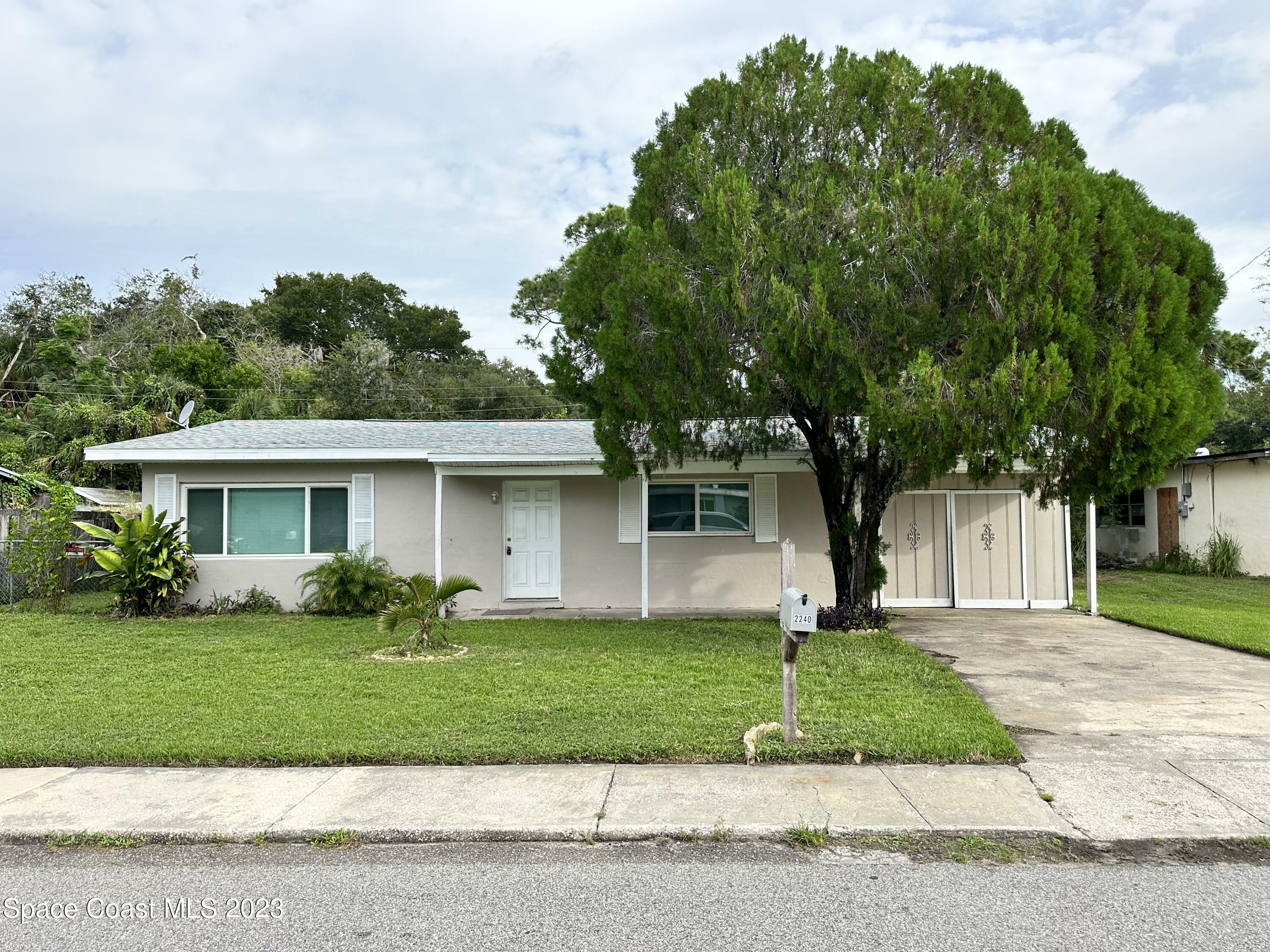 Property Photo:  2240 Anna Drive  FL 32796 