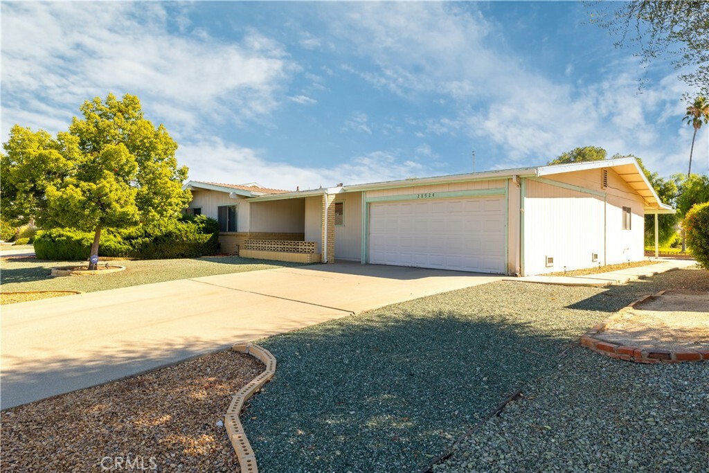 Property Photo:  28924 Portsmouth Drive  CA 92586 