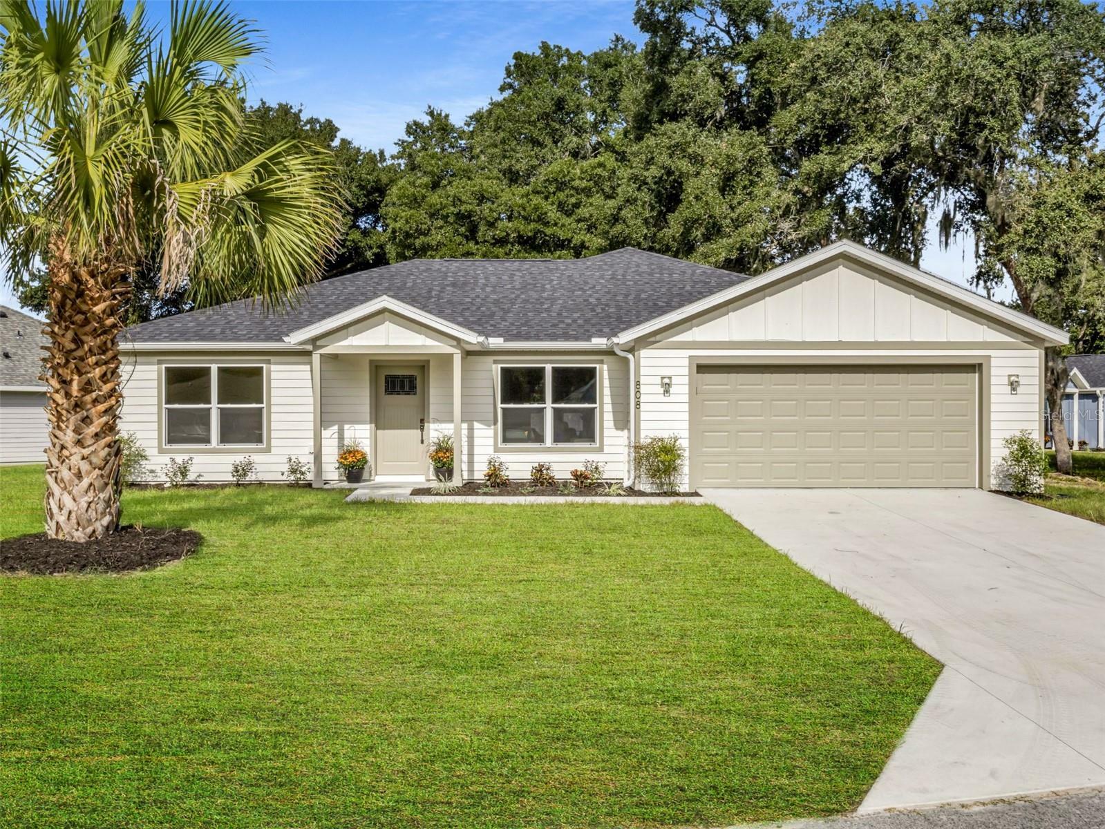 Property Photo:  808 Deep Wood Ct  FL 34731 