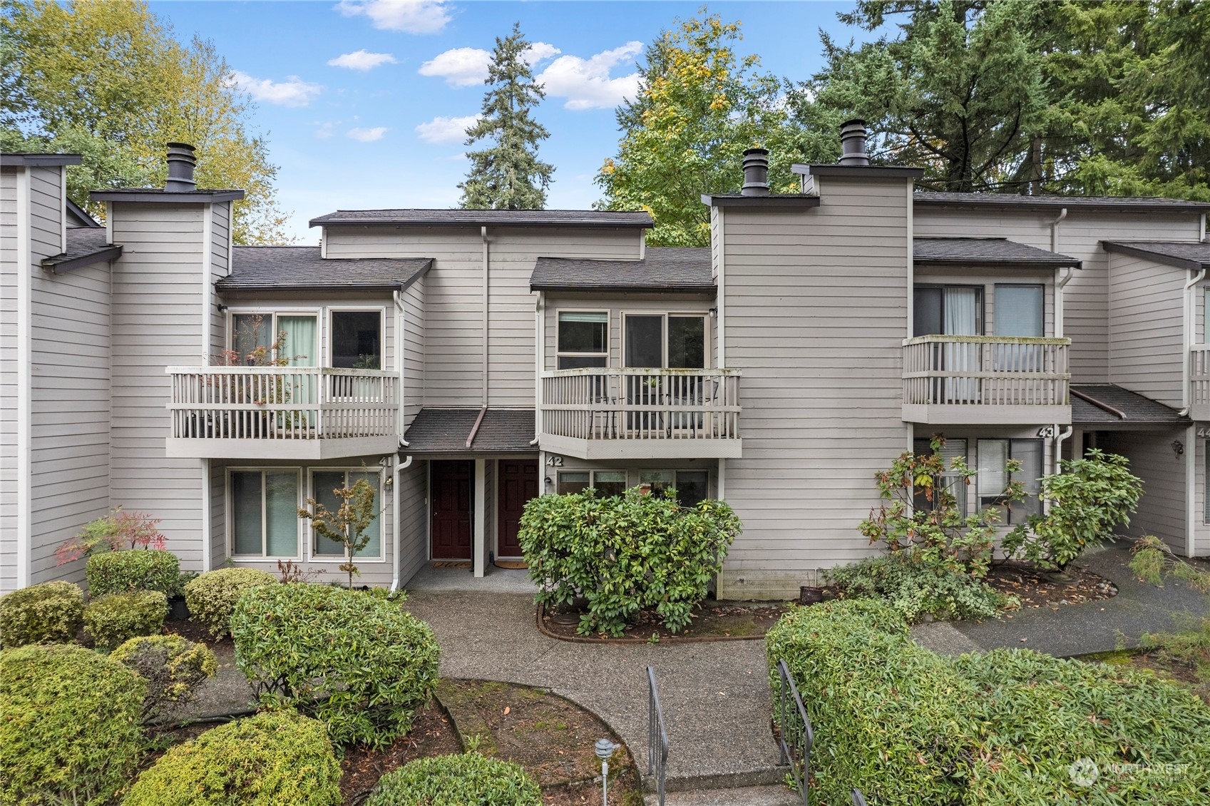 Property Photo:  1555 Union Avenue NE 42  WA 98059 