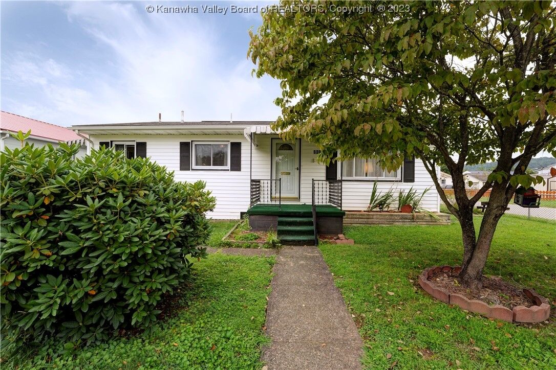 Property Photo: 201 Alameda Street WV 25177