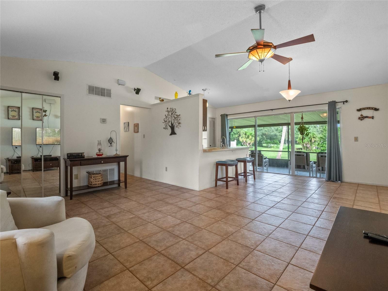 Property Photo:  758 S Edgemon Avenue  FL 32708 