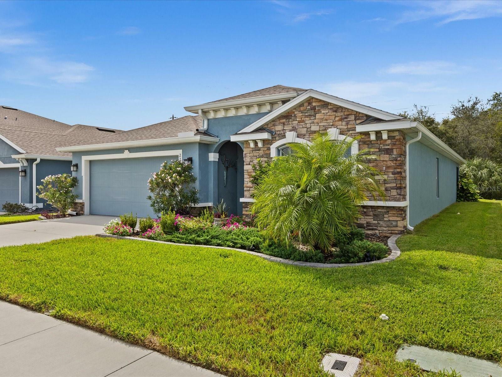 Property Photo:  2201 Branding Iron Court  FL 34655 