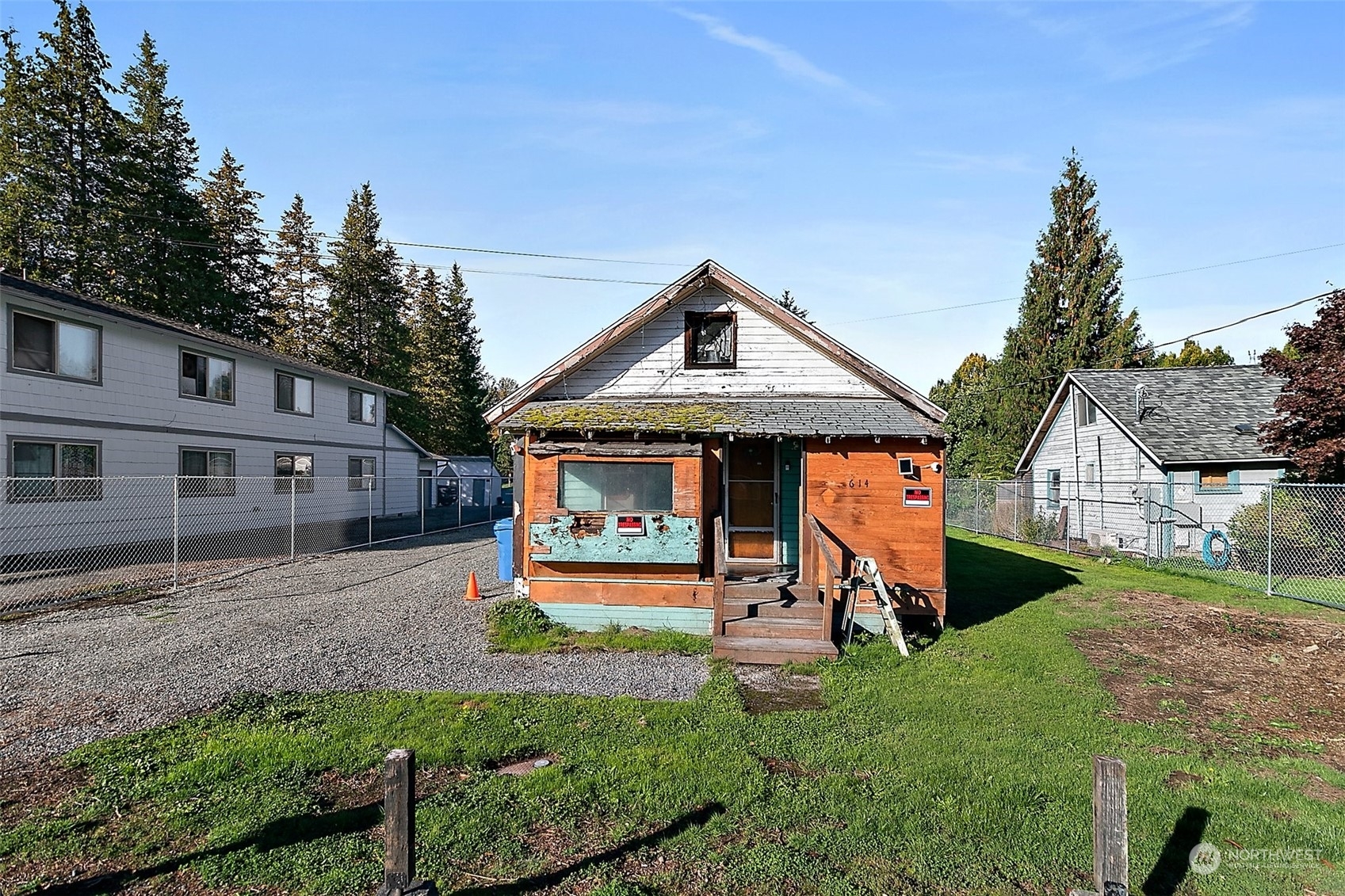 Property Photo: 614 McKinnon Avenue WA 98390