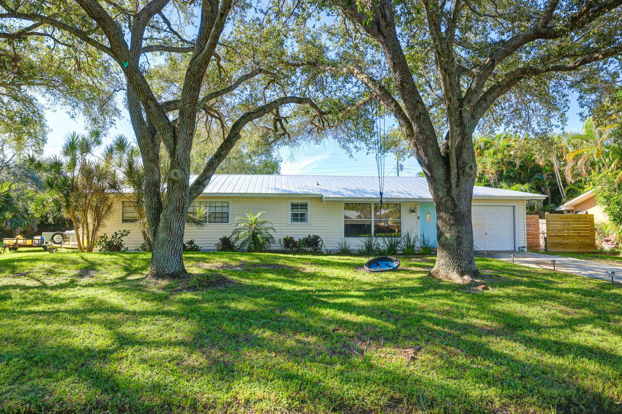 Property Photo:  7507 Pacific Avenue  FL 34951 