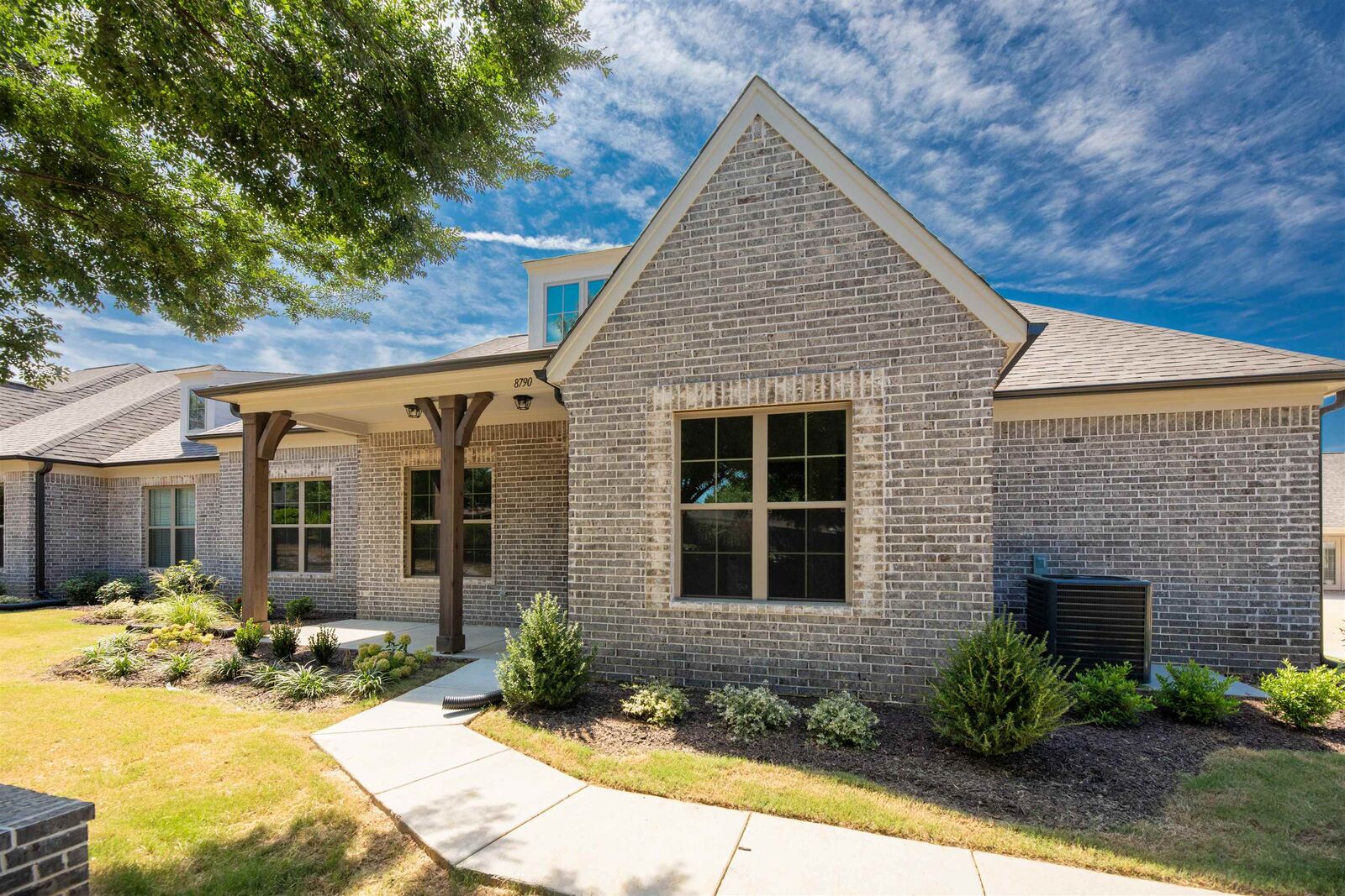 Property Photo: 8790 Bedfordshire Dr 25 TN 38133