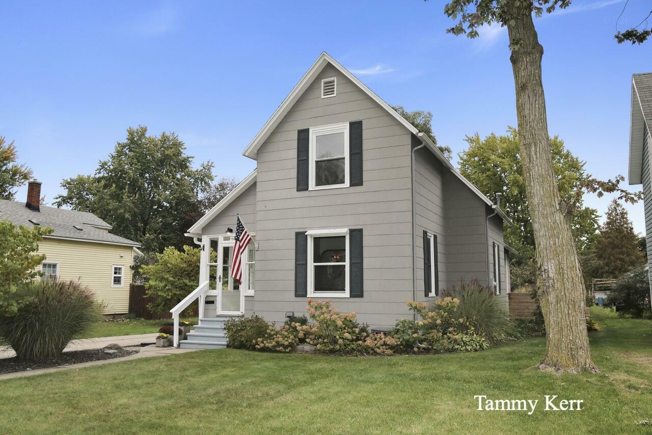 Property Photo:  277 S Maple Street  MI 49464 