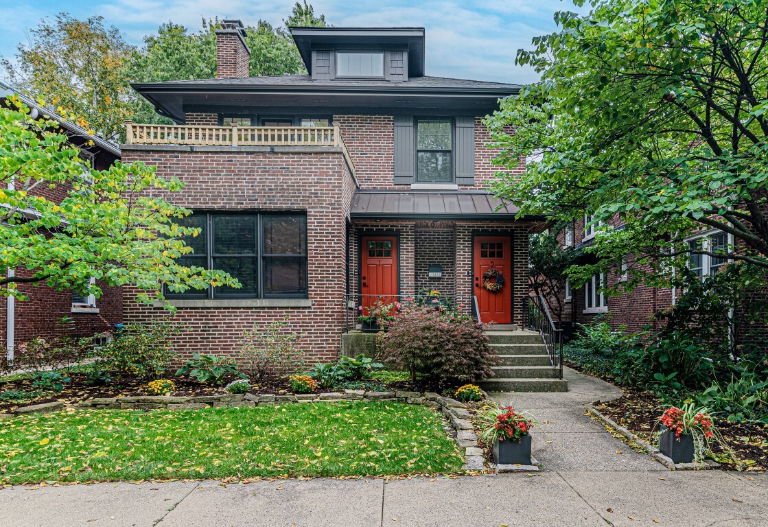 Property Photo:  1422 Noyes Street  IL 60201 