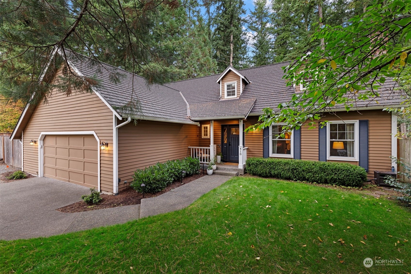 Property Photo: 418 239th Avenue NE WA 98074