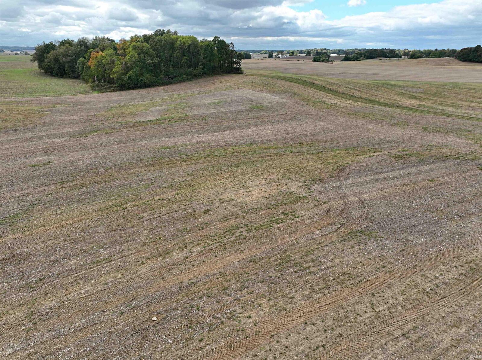 Property Photo:  675 N  IN 47501 