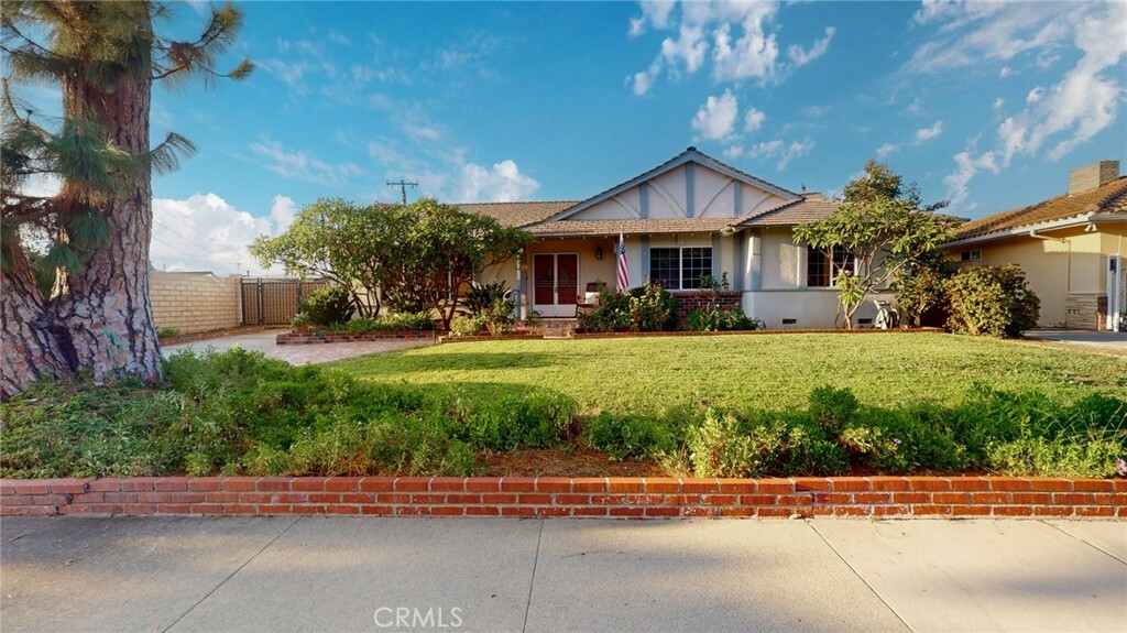 Property Photo:  1461 E Dexter Street  CA 91724 