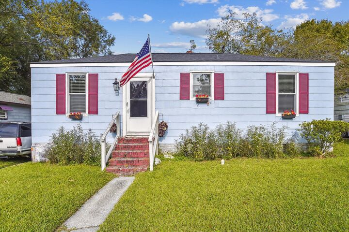 2724 Constitution Avenue  North Charleston SC 29405 photo