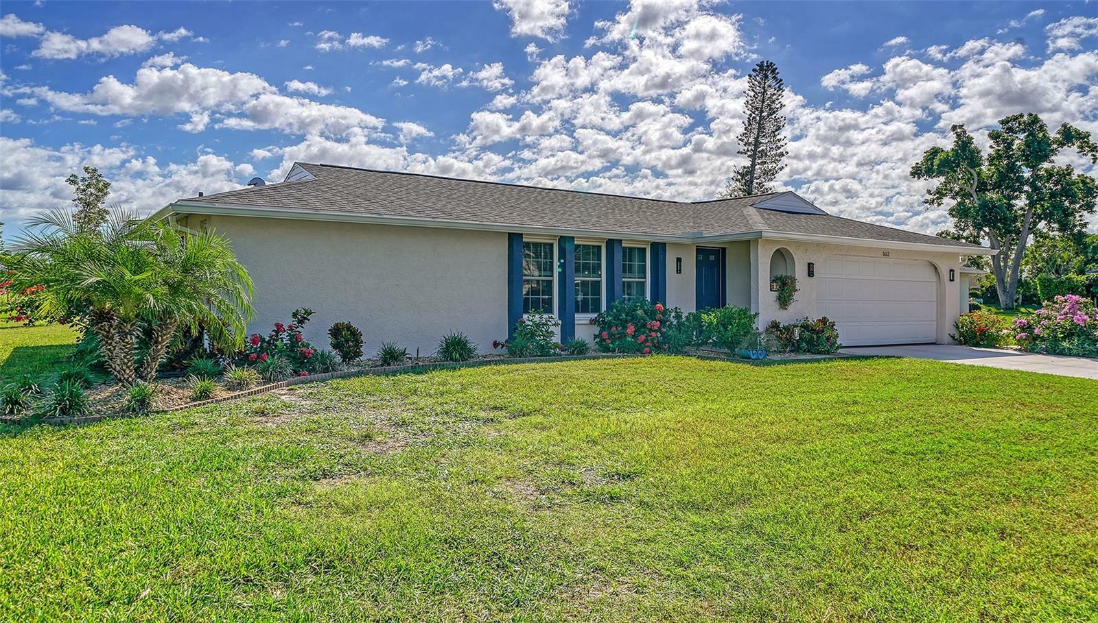 Property Photo:  1612 Duffy Court  FL 34293 