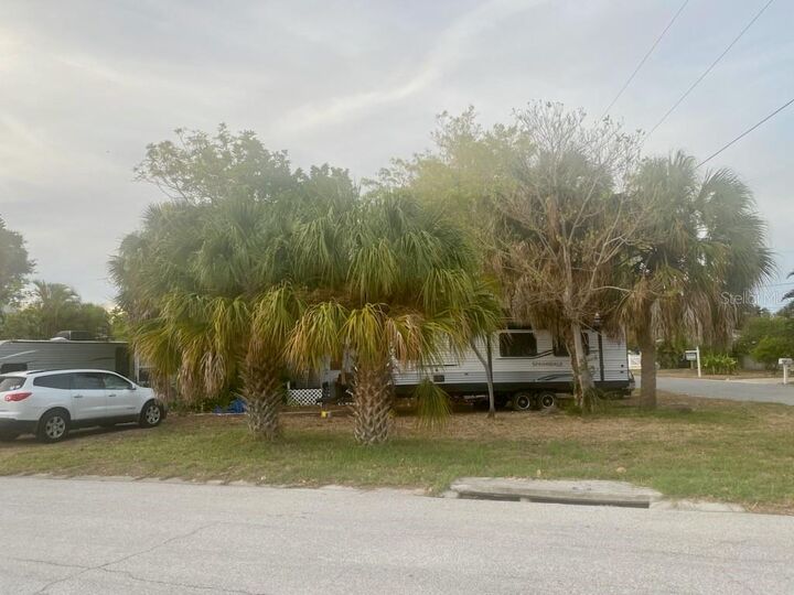 Property Photo:  1400 Bay Palm Boulevard  FL 33785 