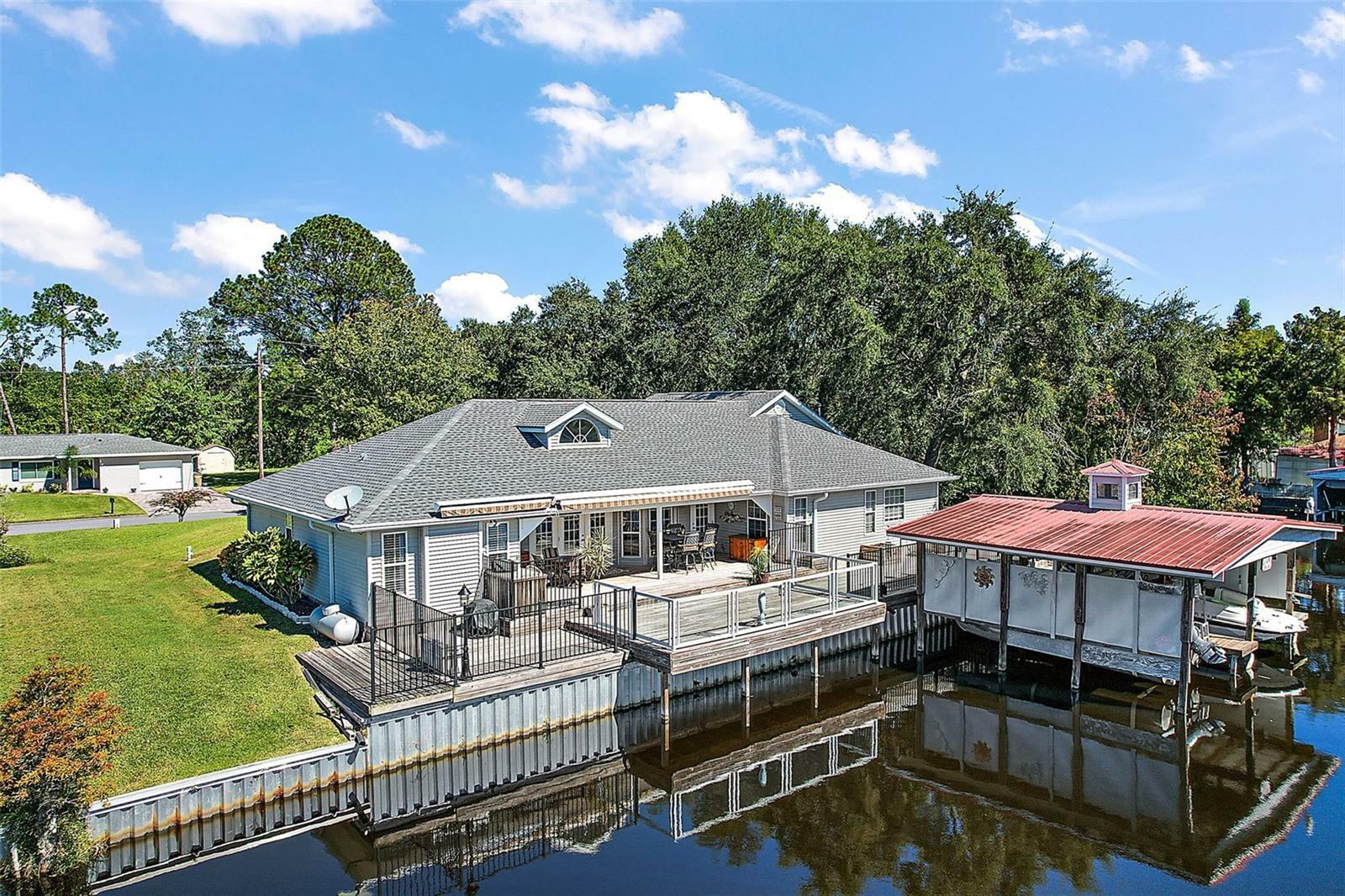 Property Photo:  26625 E Cove Drive  FL 32778 