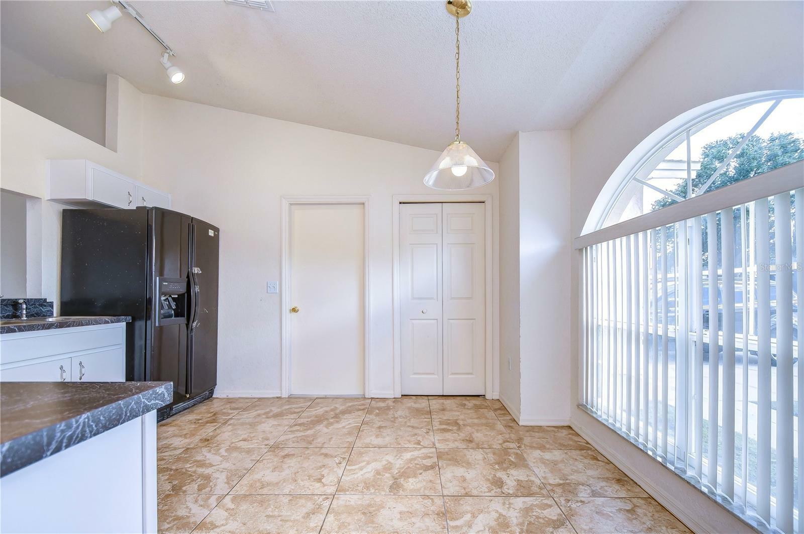 Property Photo:  7904 Apple Blossom Drive  FL 33810 