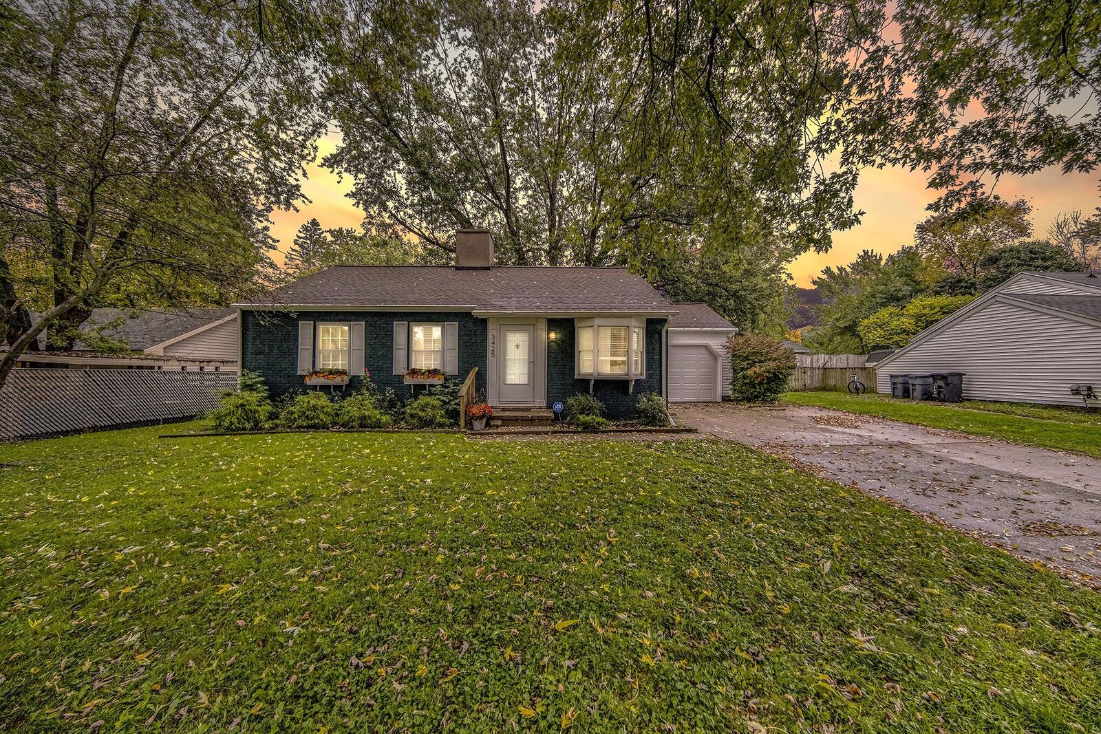 Property Photo: 3425 Cambridge Avenue MI 49203