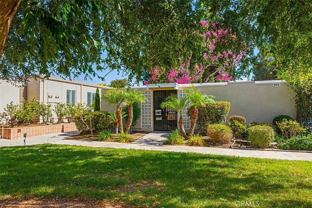Property Photo: 569 A Avenida Sevilla CA 92637