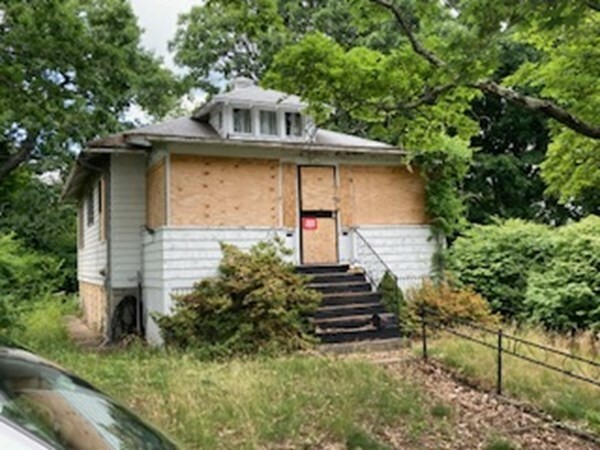 Property Photo: 218 Tremont Street MA 02148