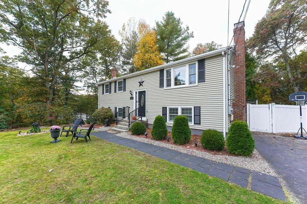 Property Photo:  253 Forest Grove Ave  MA 02093 