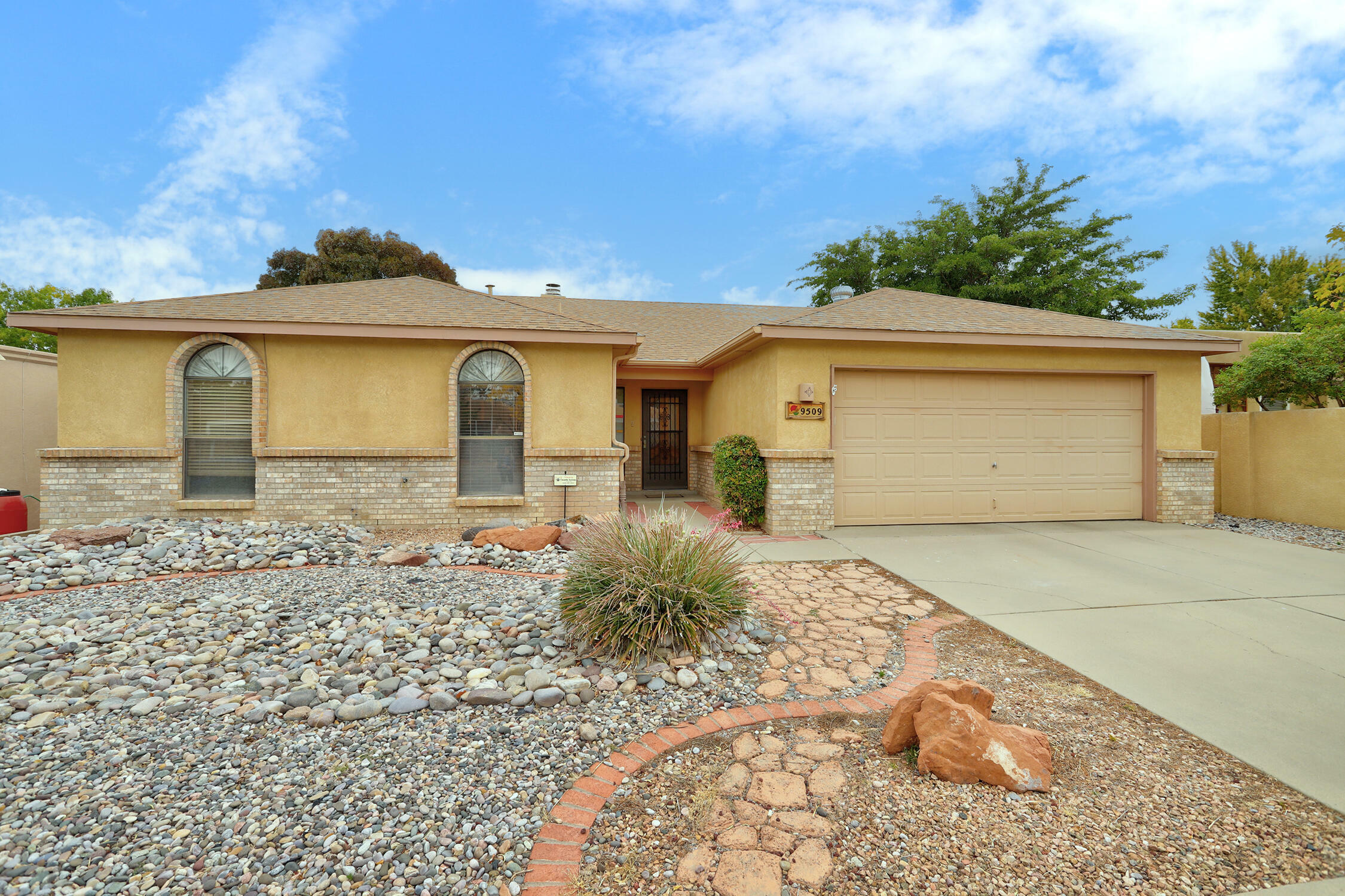 Property Photo:  9509 De Vargas Loop NE  NM 87109 