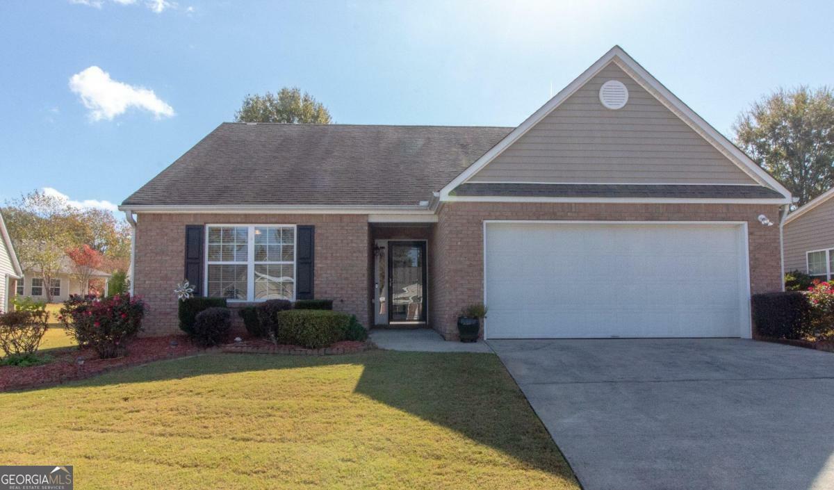 Property Photo:  414 Mockingbird Drive  GA 30052 