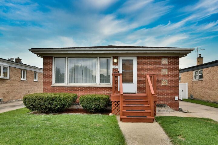 10220 McNerney Drive  Franklin Park IL 60131 photo