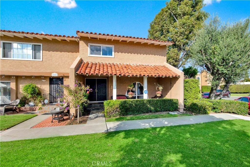 Property Photo:  10555 La Rosa Circle  CA 92708 