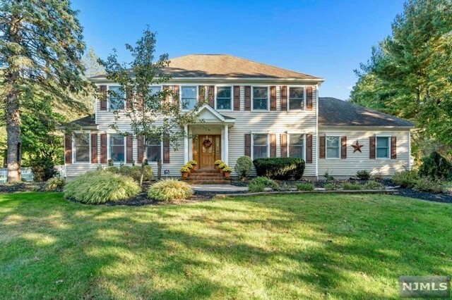 Property Photo: 18 Fidelian Way NJ 07035