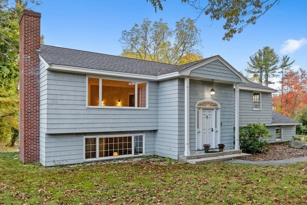 Property Photo:  22 Sunset Rock Road  MA 01810 