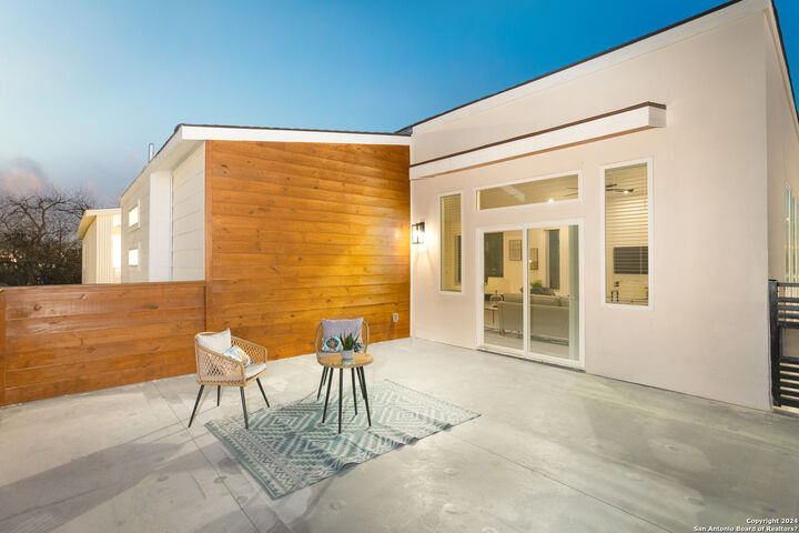 Property Photo:  120 Pierce Ave  TX 78208 