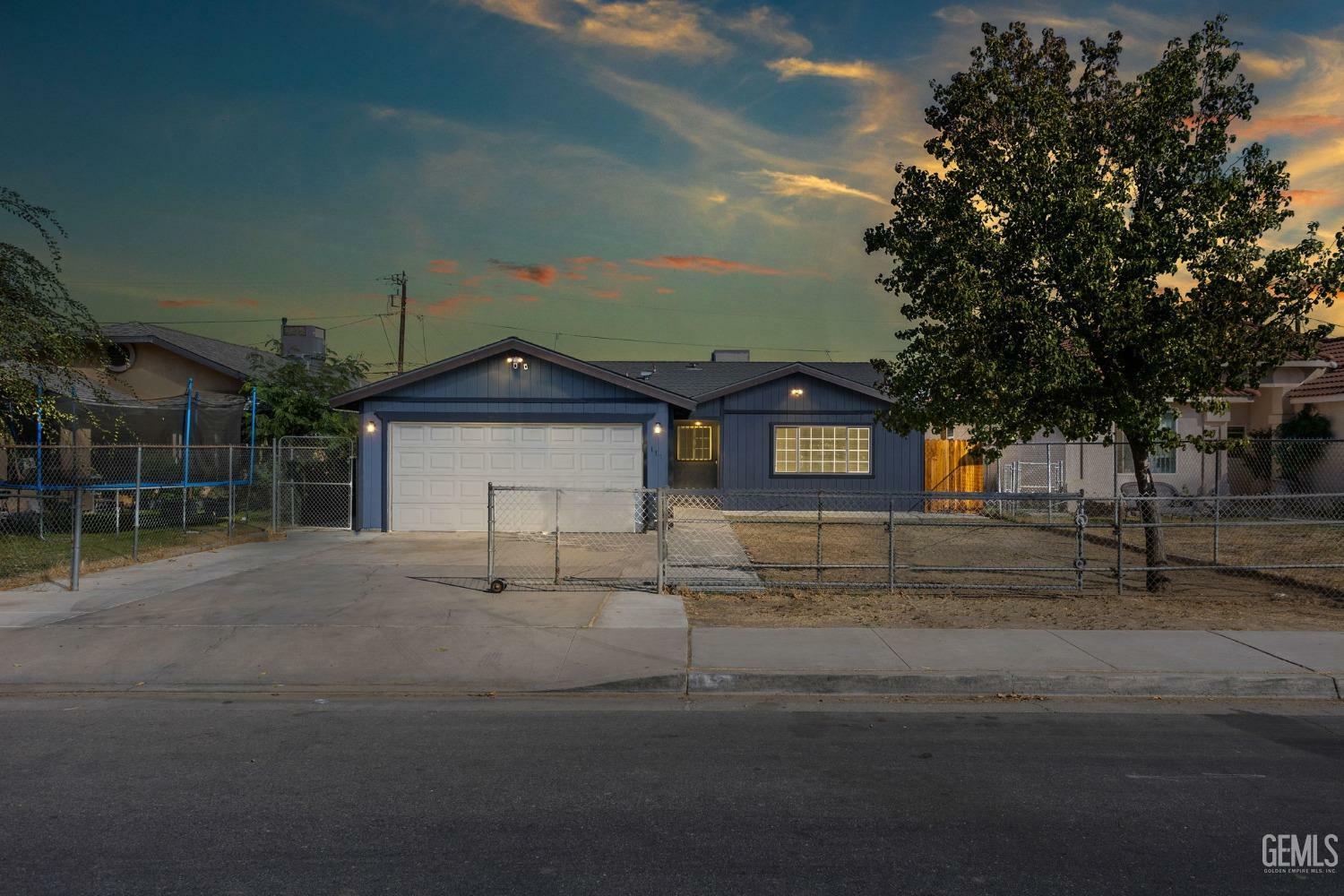 Property Photo:  117 Tyree Toliver Street  CA 93307 