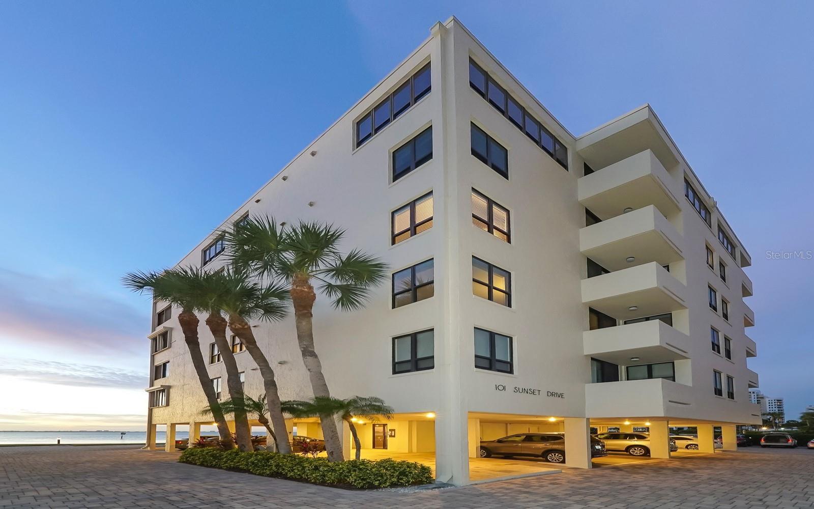 Property Photo: 101 Sunset Drive 402 FL 34236