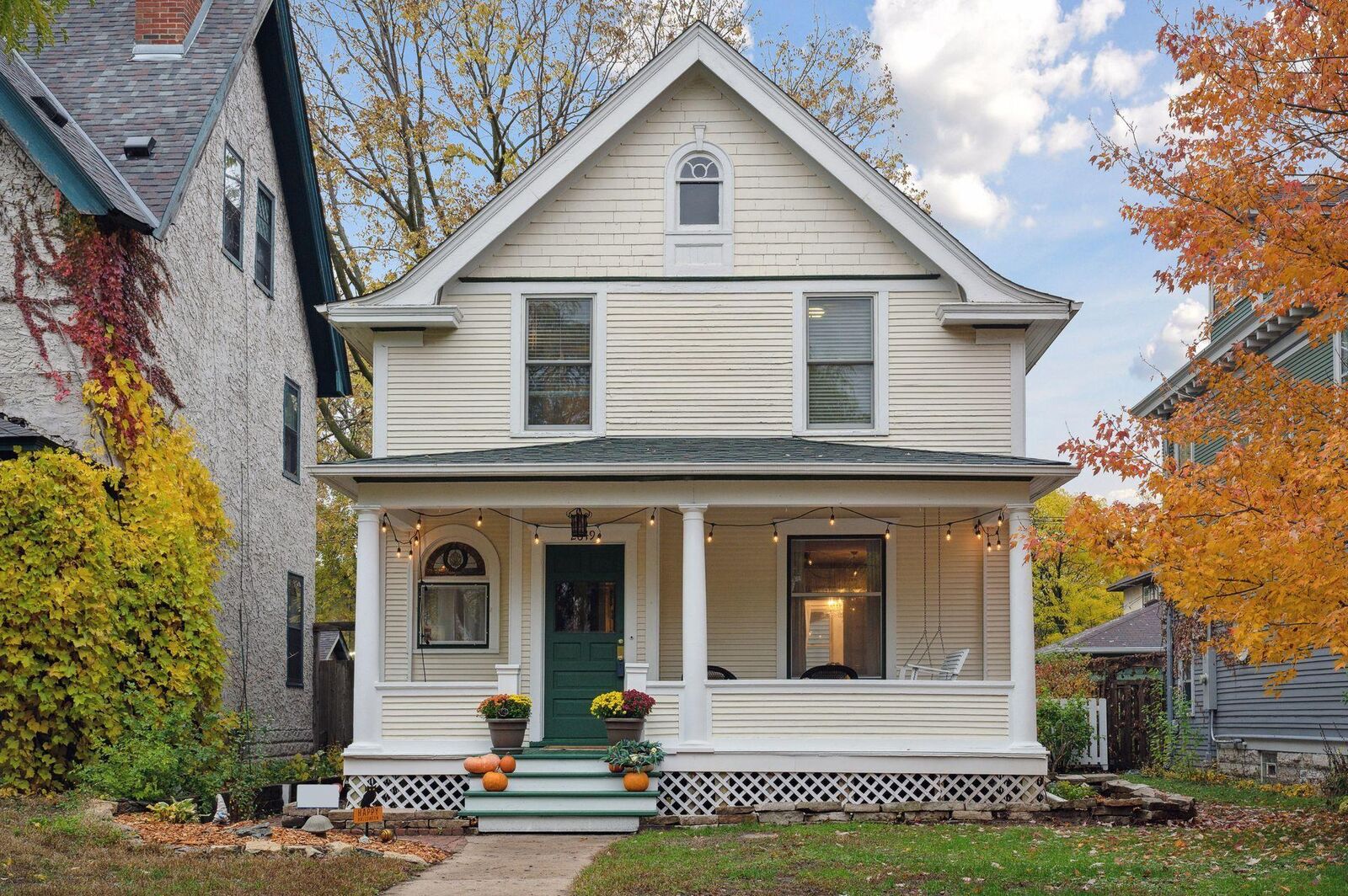 Property Photo:  2649 Bryant Avenue S  MN 55408 