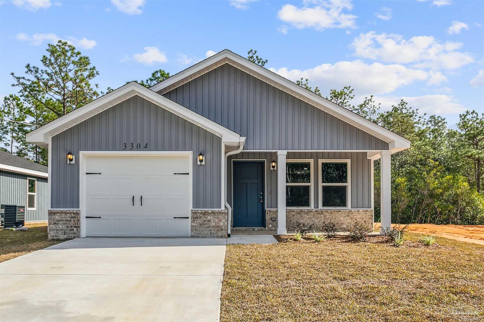 Property Photo: 3304 Bonfire Dr FL 32583