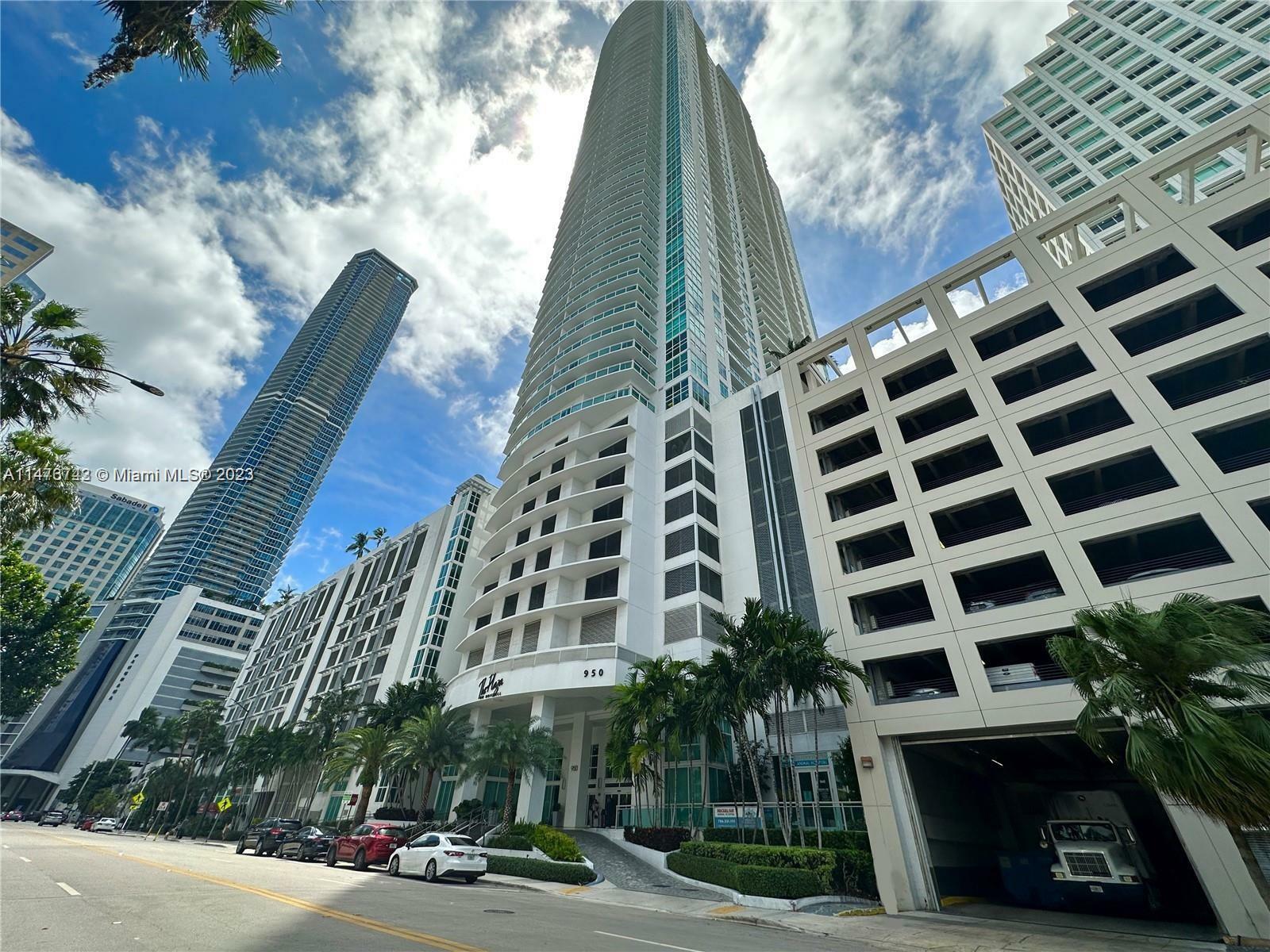 950 Brickell Bay Dr 5302  Miami FL 33131 photo