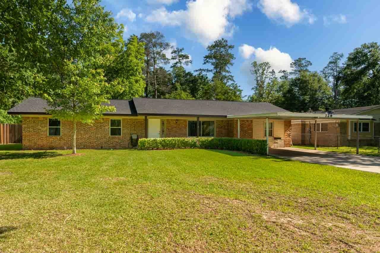 Property Photo:  128 Lindsey  TX 77656 